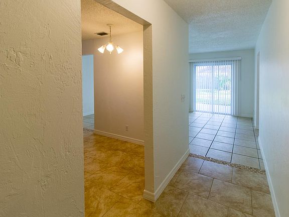 3rd image of 5111 Taylor Ave