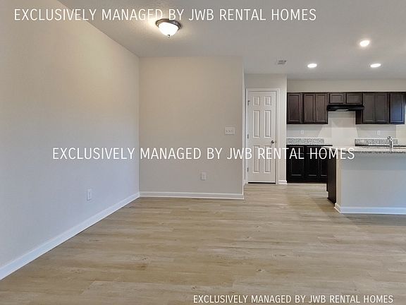 5th image of 8520 Osteen St