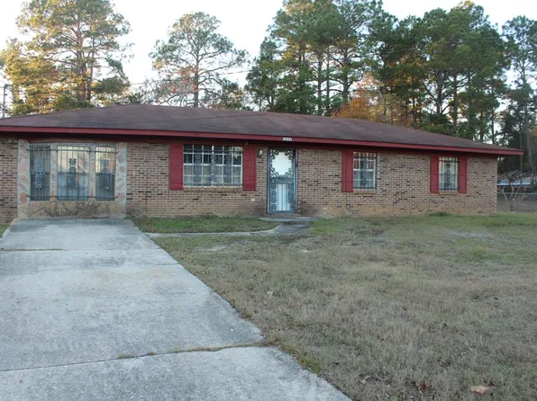 3669 Lingo Rd, Dothan, AL 36303