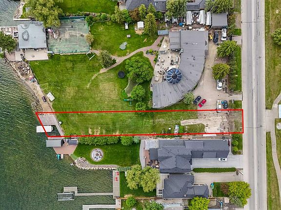 2nd image of 492 W Chestermere Dr