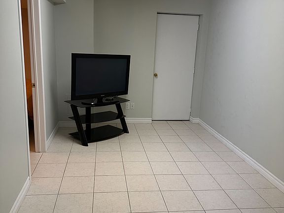 3rd image of 80 Ray St