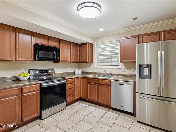 4th image of 4718 Forest Landing Way