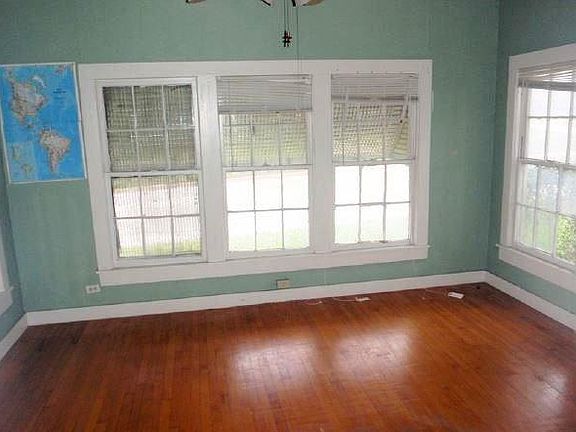 5th image of 1820 Highland Ave