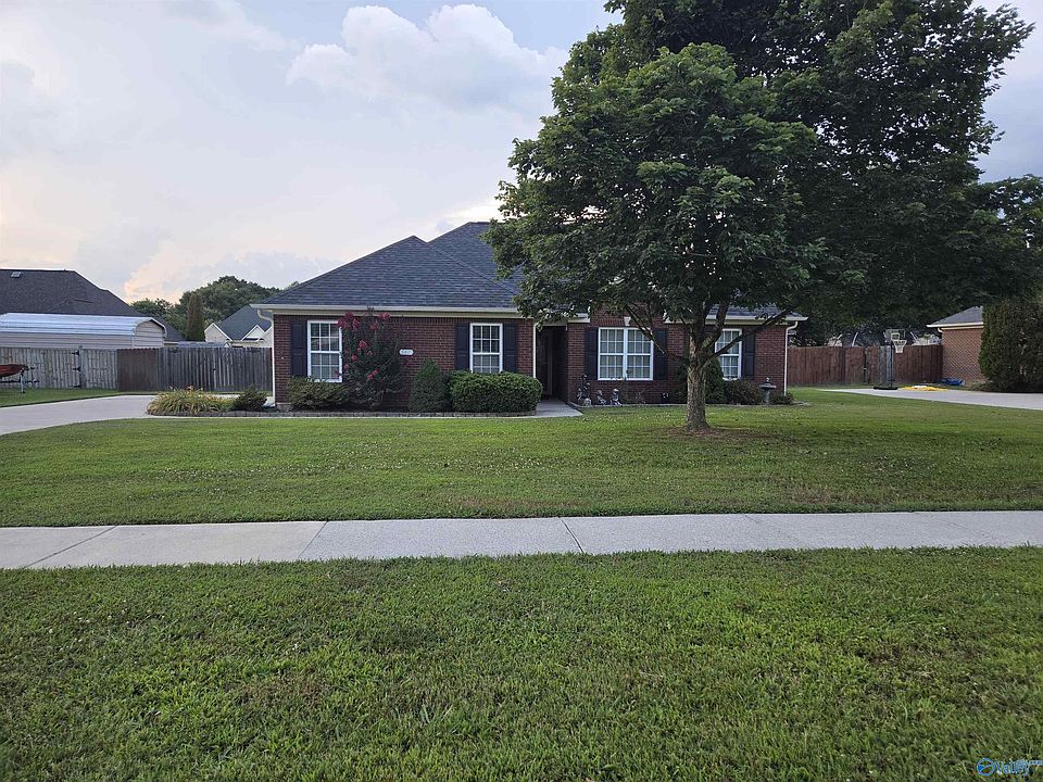1st image of 547 Wilson Mann Rd