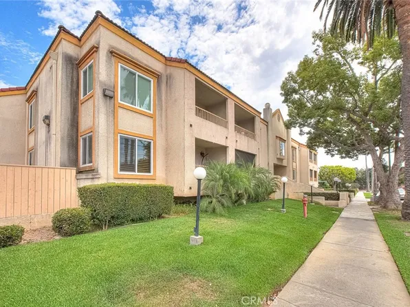 430 N Holliston Ave APT 210, Pasadena, CA 91106