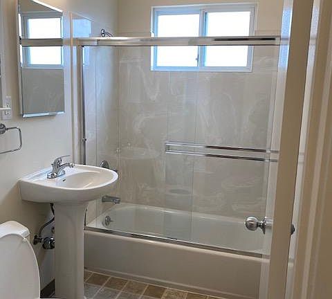 3rd image of 590 26th Ave APT 8