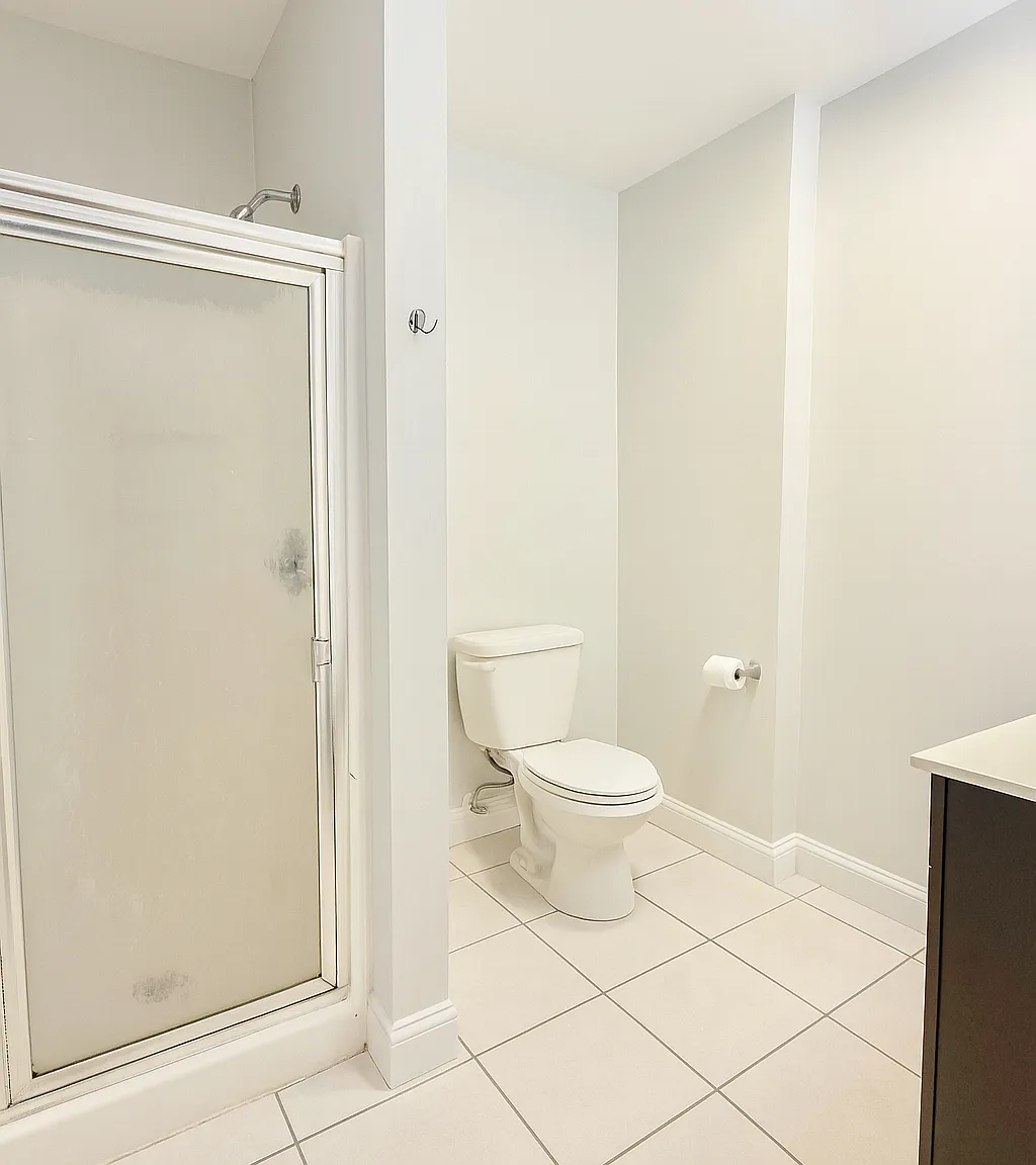4 bed, 1500 sqft, $5,200 — Photo 3