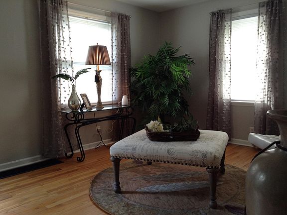2nd image of 785 Elizabeth Ave