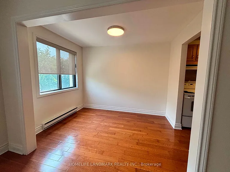 136 Scanlon Ave #12 — Photo 5