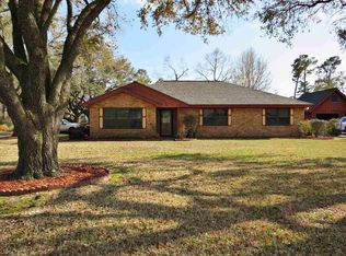 1891 Huntsman St, Orange, TX 77632