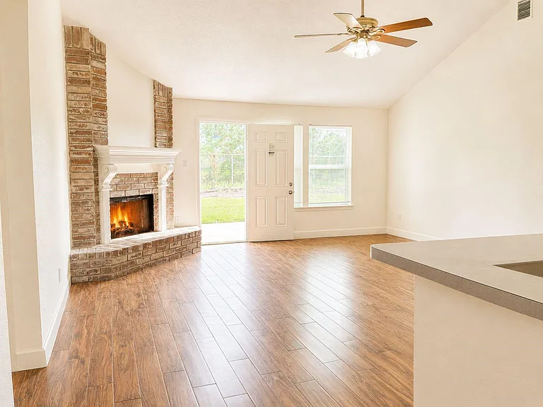 17034 Coachmaker Dr — Photo 12