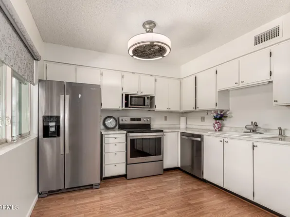 2442 E UNIVERSITY Drive #6, Mesa, AZ 85213