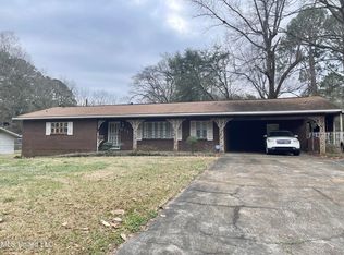671 Daniel Cir, Jackson, MS 39212