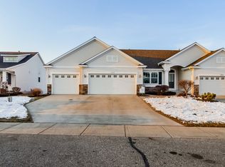 1204 Linwood Dr NW, Grand Rapids, MI