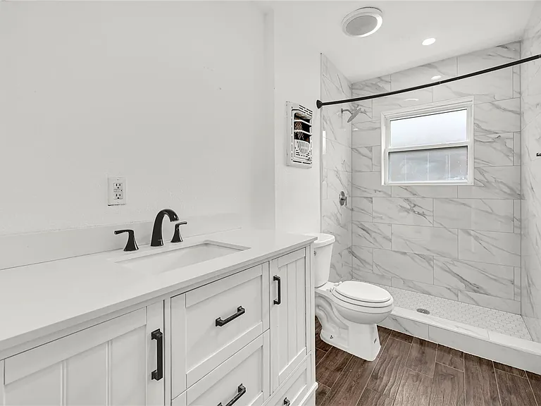 470 Beresford St — Photo 14
