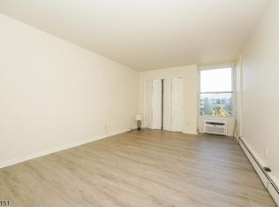 1 River Rd #3G, Nutley Twp., NJ 07110