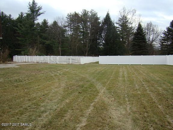 4th image of 152 Sunnyside E