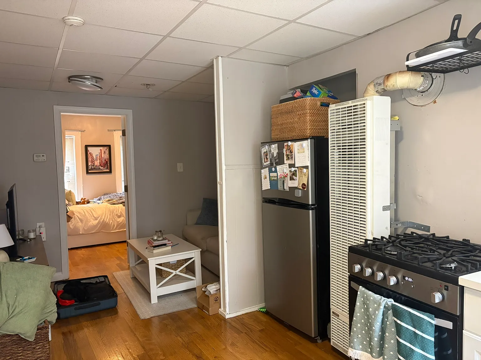 1 bed, 450 sqft, $2,400 — Photo 4