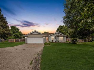 7529 Younkin Dr, Milford, KS 66514