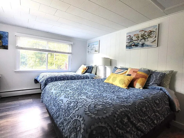 47 Bourne Ave — Photo 10