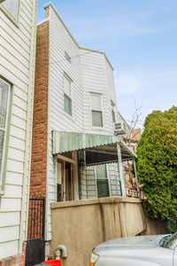 208 Oak St, Weehawken, NJ, 07086