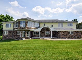 1058 Greenlick Rd, Mount Pleasant, PA 15666