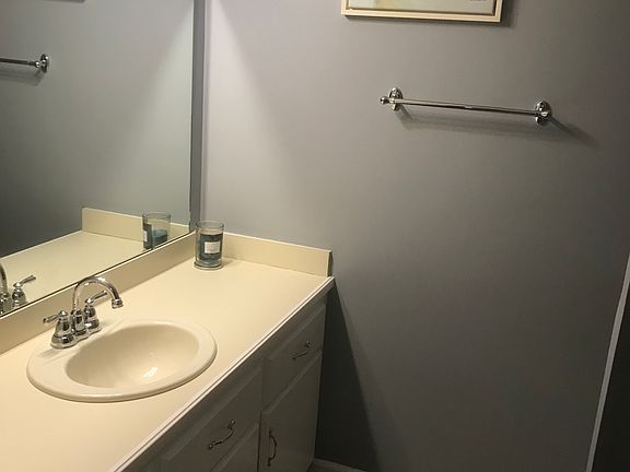5th image of 736 Natalie Dr