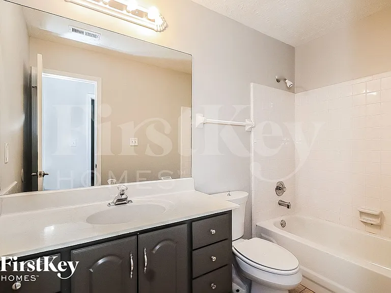 4745 Roswell Mill Dr — Photo 14