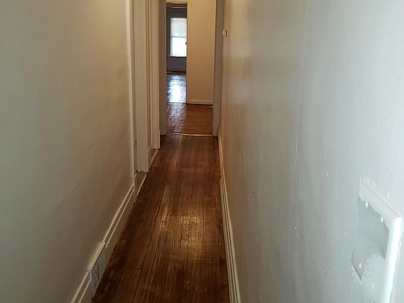 3rd image of 1158 Ontario Ave APT 2