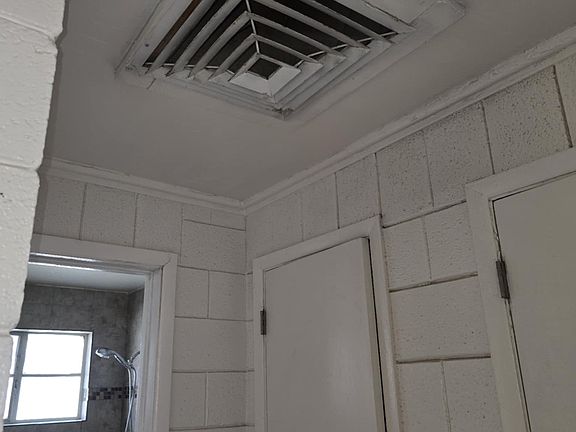 2nd image of 6029 Cleveland Ave #2