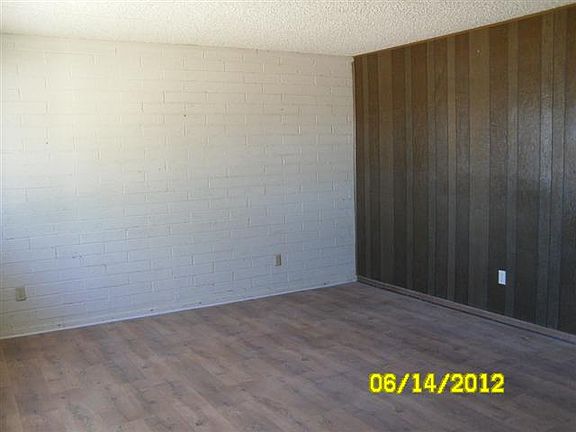 3rd image of 40265 Texas Ave