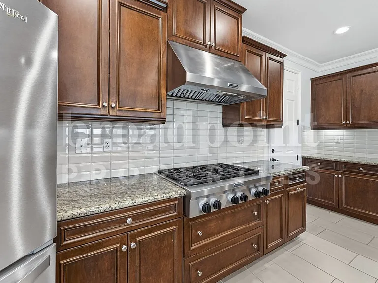 1672 N Las Flores Dr — Photo 11