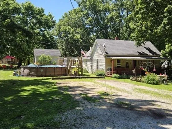 6862 N Jackson St, Attica, IN 47918