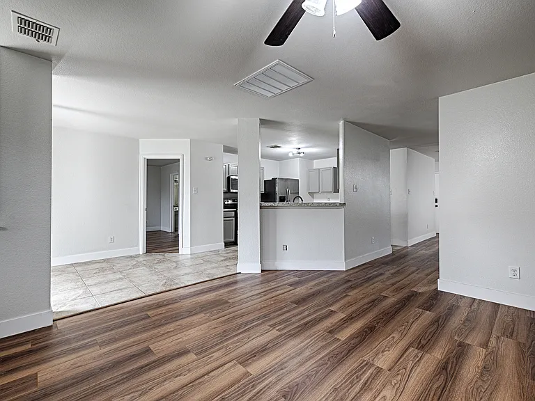 2629 Terrace Dr — Photo 8
