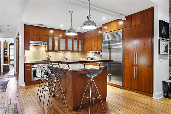 Sold by Compass | media 20