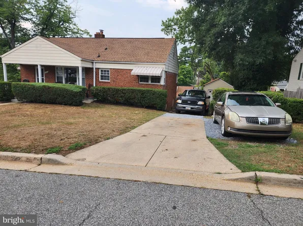 5600 Decatur Pl, Hyattsville, MD 20781