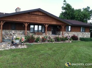 382 1st Ave, Inman, KS 67546