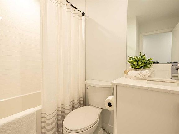 5th image of 110 N 18a St NW #307