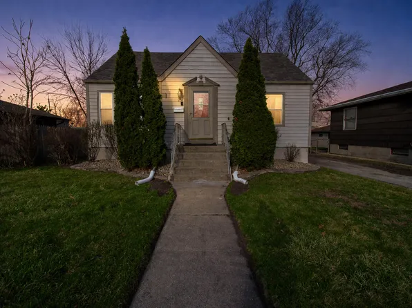 214 N Dwiggins St, Griffith, IN 46319