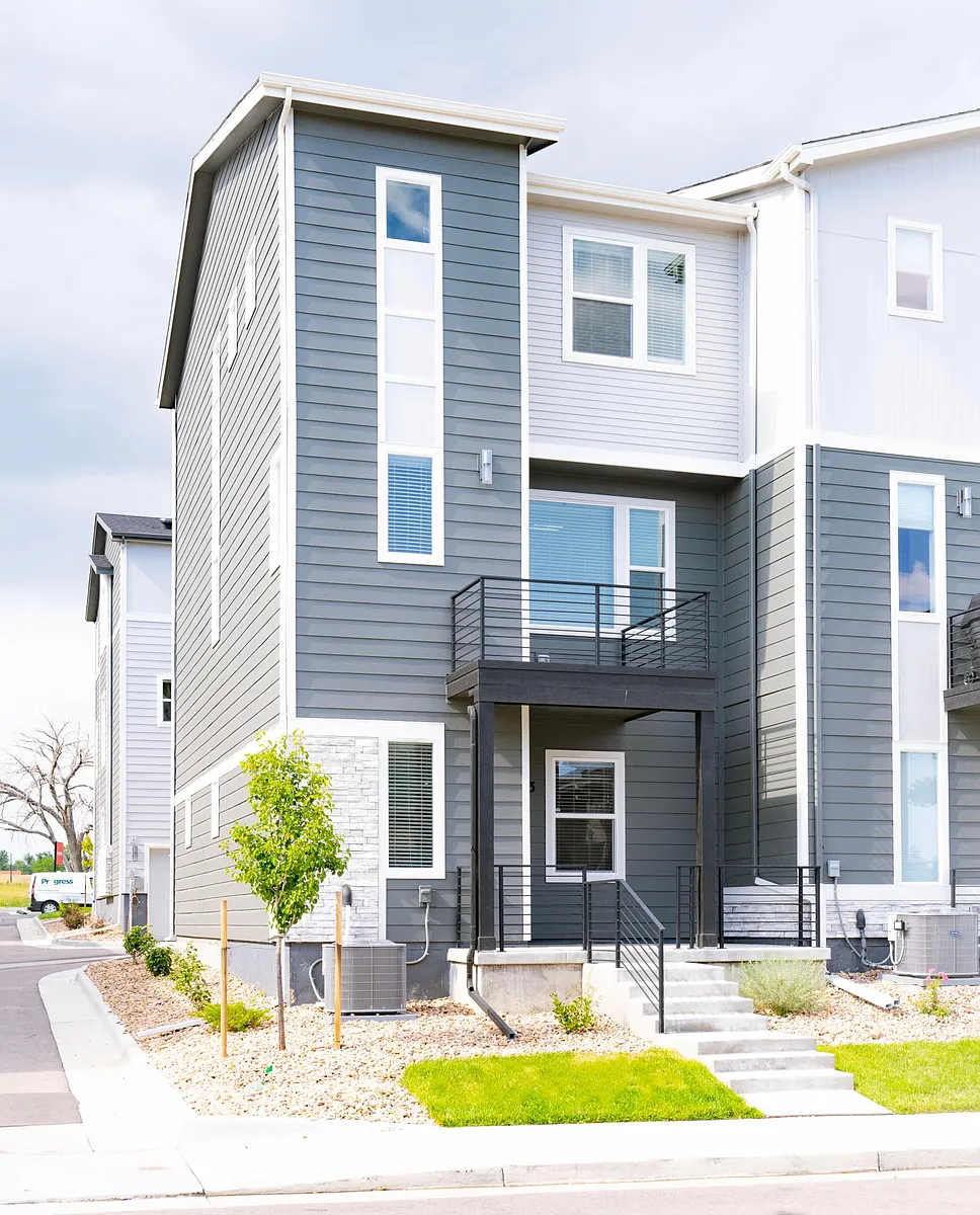 Building Photo - 2863 W 69th Ave