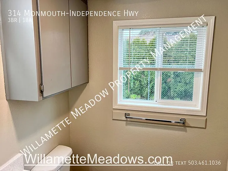 314 Monmouth Independence Hwy — Photo 12