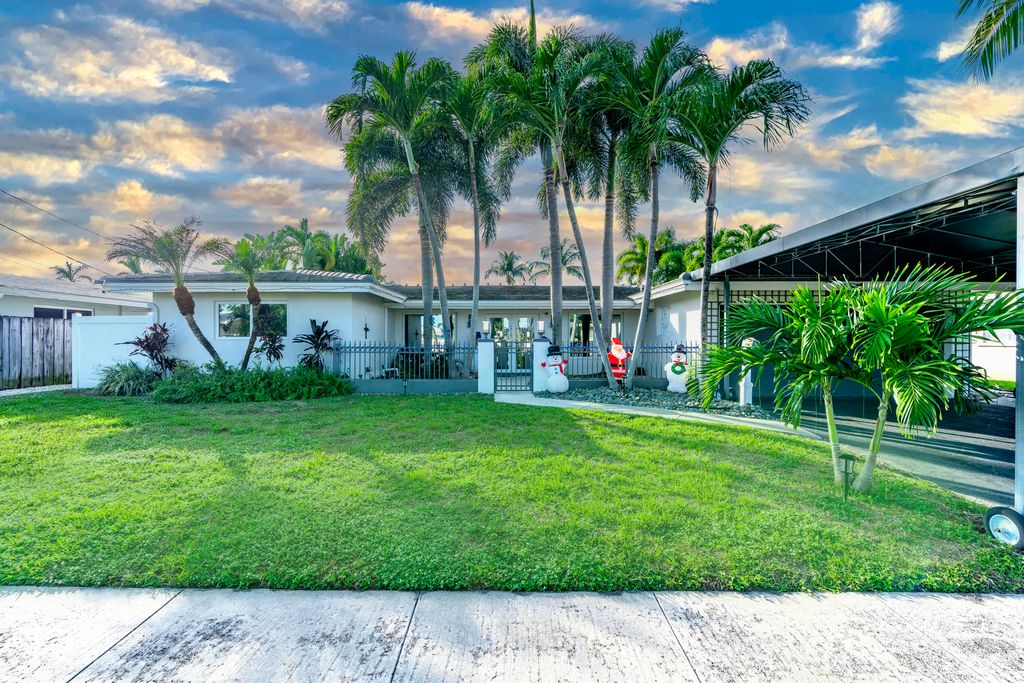 851 SE 5th Avenue, photo 4