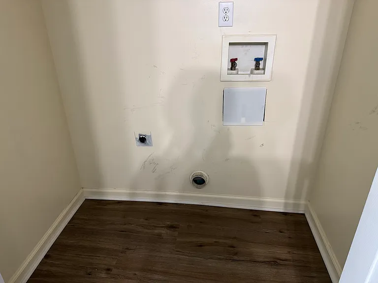 502 Dorothy Ct — Photo 15