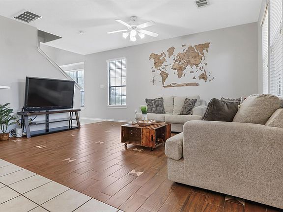 2nd image of 418 Folk Crest Ln