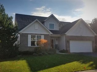 151 Ashton Ln, Crystal Lake, IL 60014