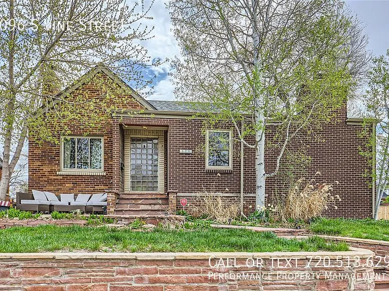 1096 S Vine St — Photo 2