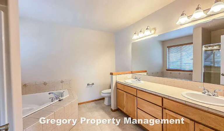 1219 187th St SE — Photo 35
