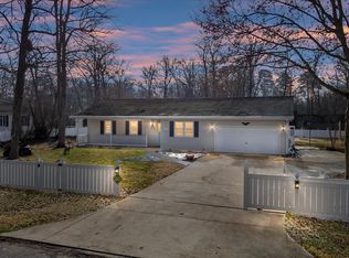 25361 Calvert Dr, Greensboro, MD 21639