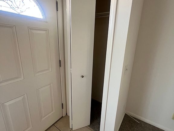 2nd image of 1917 Hornblend St Unit B