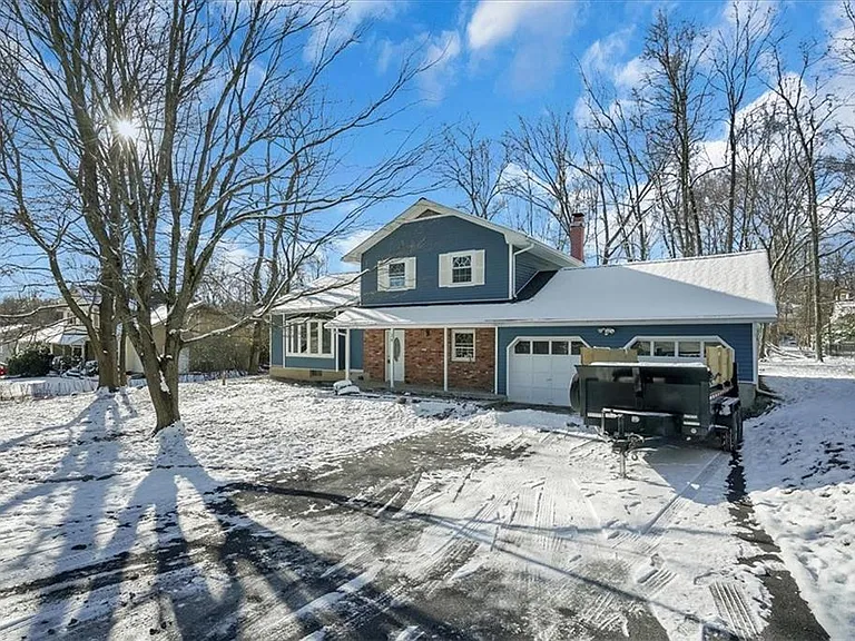 36 Ironworks Rd — Photo 4